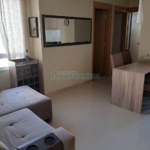 Apartamento com 60m², 2 dormitórios, 1 vaga, no bairro Nossa Senhora das Graças em Caxias do Sul para Alugar