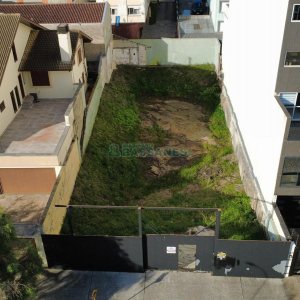Terreno com 493m², no bairro Jardim América em Caxias do Sul para Comprar