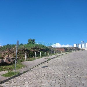Terreno com 11663m², no bairro Santa Catarina em Caxias do Sul para Comprar