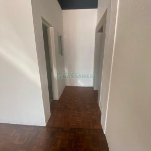 Loja com 61m², no bairro São Pelegrino em Caxias do Sul para Alugar