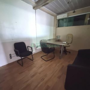 Pavilhão com 140m², no bairro Pioneiro em Caxias do Sul para Alugar