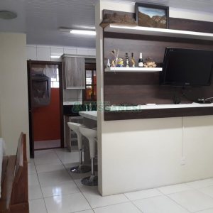 Sobrado com 94m², no bairro Charqueadas em Caxias do Sul para Comprar