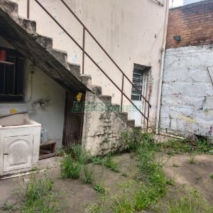 Casa com 100m², 3 dormitórios, 1 vaga, no bairro Panazzolo em Caxias do Sul para Comprar