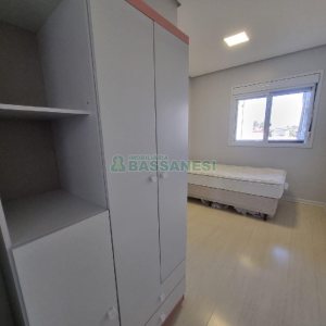 Apto Mobiliado com 58m², 2 dormitórios, 1 vaga, no bairro Santa Lúcia em Caxias do Sul para Alugar