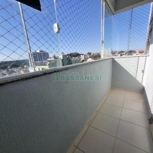 Apto Mobiliado com 58m², 2 dormitórios, 1 vaga, no bairro Santa Lúcia em Caxias do Sul para Alugar