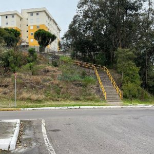 Terreno com 360m², no bairro Santa Corona em Caxias do Sul para Comprar