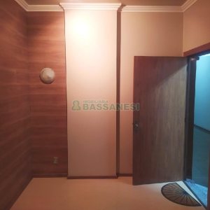 Sala com 55m², no bairro Centro em Caxias do Sul para Comprar