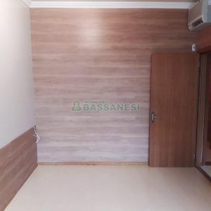 Sala com 55m², no bairro Centro em Caxias do Sul para Comprar