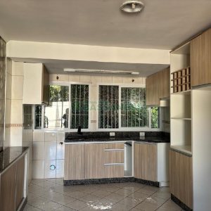 Apartamento com 98m², 3 dormitórios, 2 vagas, no bairro Panazzolo em Caxias do Sul para Alugar