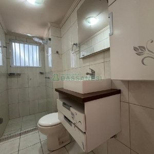 Apartamento com 98m², 3 dormitórios, 2 vagas, no bairro Panazzolo em Caxias do Sul para Alugar