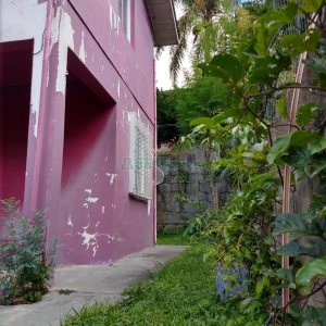 Casa com 149m², 2 dormitórios, 1 vaga, no bairro Santa Corona em Caxias do Sul para Comprar