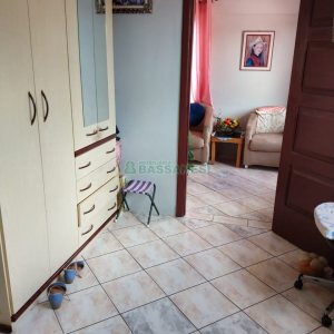 Casa com 149m², 2 dormitórios, 1 vaga, no bairro Santa Corona em Caxias do Sul para Comprar