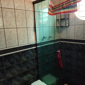 Casa com 197m², 3 dormitórios, 1 vaga, no bairro Santa Corona em Caxias do Sul para Comprar