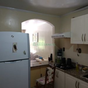Casa com 197m², 3 dormitórios, 1 vaga, no bairro Santa Corona em Caxias do Sul para Comprar