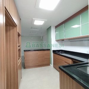 Apartamento com 140m², 3 dormitórios, 2 vagas, no bairro Santa Catarina em Caxias do Sul para Comprar