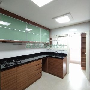 Apartamento com 140m², 3 dormitórios, 2 vagas, no bairro Santa Catarina em Caxias do Sul para Comprar
