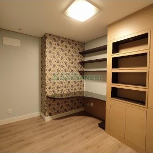 Apartamento com 140m², 3 dormitórios, 2 vagas, no bairro Santa Catarina em Caxias do Sul para Comprar