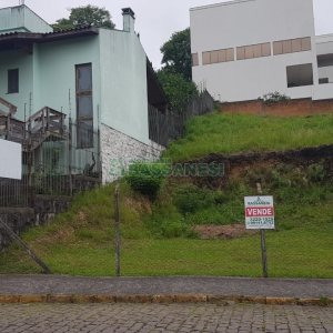 Terreno, no bairro Cinqüentenário em Caxias do Sul para Comprar