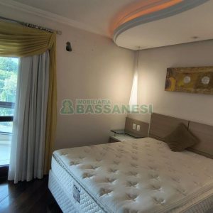 Apto Mobiliado com 203m², 3 dormitórios, 3 vagas, no bairro Sagrada Família em Caxias do Sul para Comprar