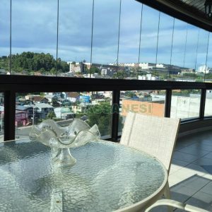 Apto Mobiliado com 203m², 3 dormitórios, 3 vagas, no bairro Sagrada Família em Caxias do Sul para Comprar