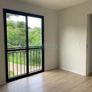 Sobrado com 92m², 2 dormitórios, 2 vagas, no bairro Nossa Senhora da Saúde em Caxias do Sul para Comprar