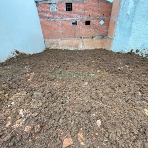 Terreno com 286m², no bairro Sagrada Família em Caxias do Sul para Comprar