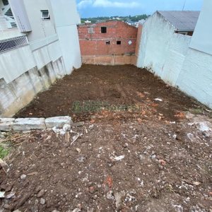 Terreno com 286m², no bairro Sagrada Família em Caxias do Sul para Comprar