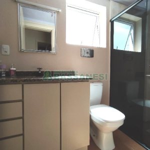 Apto Mobiliado com 77m², 3 dormitórios, 2 vagas, no bairro Pio X em Caxias do Sul para Comprar