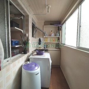 Apto Mobiliado com 77m², 3 dormitórios, 2 vagas, no bairro Pio X em Caxias do Sul para Comprar