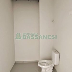 Loja com 83m², no bairro Madureira em Caxias do Sul para Alugar