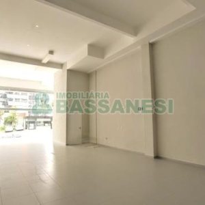 Loja com 100m², no bairro Madureira em Caxias do Sul para Alugar