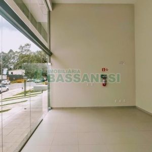 Loja com 100m², no bairro Madureira em Caxias do Sul para Alugar