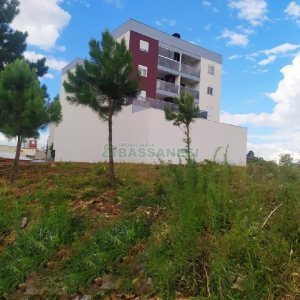 Terreno com 720m², no bairro Charqueadas em Caxias do Sul para Alugar