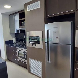 Apto Mobiliado com 71m², 2 dormitórios, 2 vagas, no bairro Madureira em Caxias do Sul para Alugar