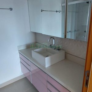 Apto Mobiliado com 71m², 2 dormitórios, 2 vagas, no bairro Madureira em Caxias do Sul para Alugar