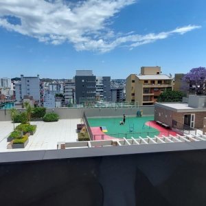 Apto Mobiliado com 71m², 2 dormitórios, 2 vagas, no bairro Madureira em Caxias do Sul para Alugar