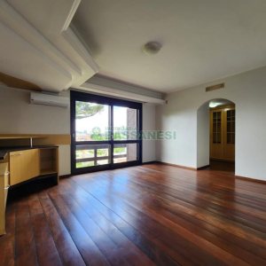 Casa com 407m², 3 dormitórios, 4 vagas, no bairro Bela Vista em Caxias do Sul para Alugar