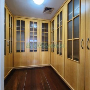 Casa com 407m², 3 dormitórios, 4 vagas, no bairro Bela Vista em Caxias do Sul para Alugar