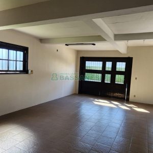 Casa com 407m², 3 dormitórios, 4 vagas, no bairro Bela Vista em Caxias do Sul para Alugar