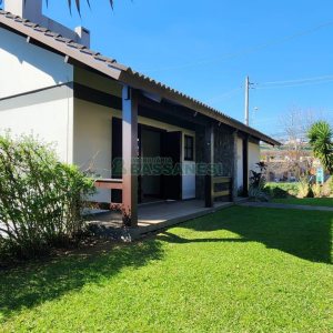 Casa com 407m², 3 dormitórios, 4 vagas, no bairro Bela Vista em Caxias do Sul para Alugar