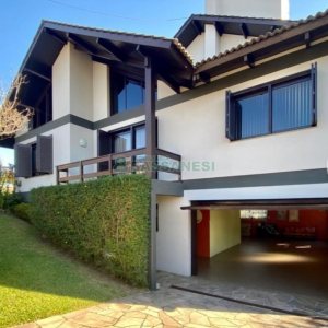 Casa com 407m², 3 dormitórios, 4 vagas, no bairro Bela Vista em Caxias do Sul para Alugar