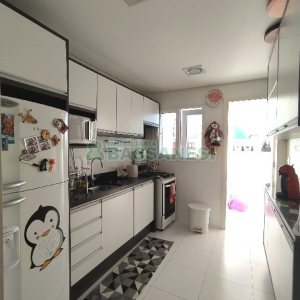 Apartamento com 91m², 2 dormitórios, 2 vagas, no bairro Panazzolo em Caxias do Sul para Alugar