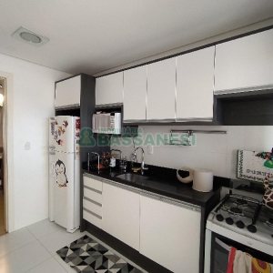 Apartamento com 91m², 2 dormitórios, 2 vagas, no bairro Panazzolo em Caxias do Sul para Alugar