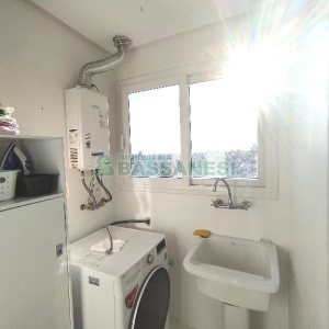 Apartamento com 91m², 2 dormitórios, 2 vagas, no bairro Panazzolo em Caxias do Sul para Alugar