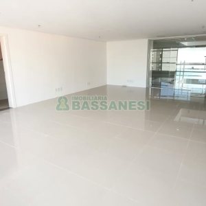 Sala com 53m², 1 vaga, no bairro Centro em Caxias do Sul para Comprar