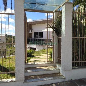 Casa Mobiliada com 450m², 3 dormitórios, 4 vagas, no bairro Charqueadas em Caxias do Sul para Alugar