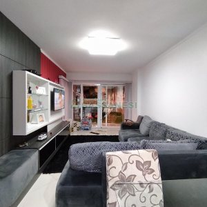 Casa Mobiliada com 450m², 3 dormitórios, 4 vagas, no bairro Charqueadas em Caxias do Sul para Alugar