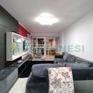 Casa Mobiliada com 450m², 3 dormitórios, 4 vagas, no bairro Charqueadas em Caxias do Sul para Alugar