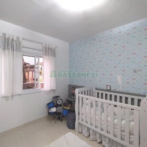 Casa Mobiliada com 450m², 3 dormitórios, 4 vagas, no bairro Charqueadas em Caxias do Sul para Alugar