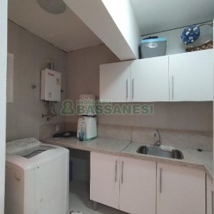 Casa Mobiliada com 450m², 3 dormitórios, 4 vagas, no bairro Charqueadas em Caxias do Sul para Alugar